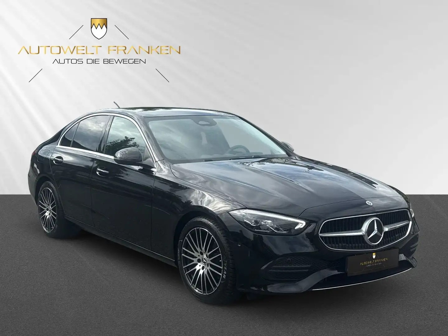 Mercedes-Benz C 180 *AVANTGARDE*LED*LHZ*AHK* Schwarz - 1