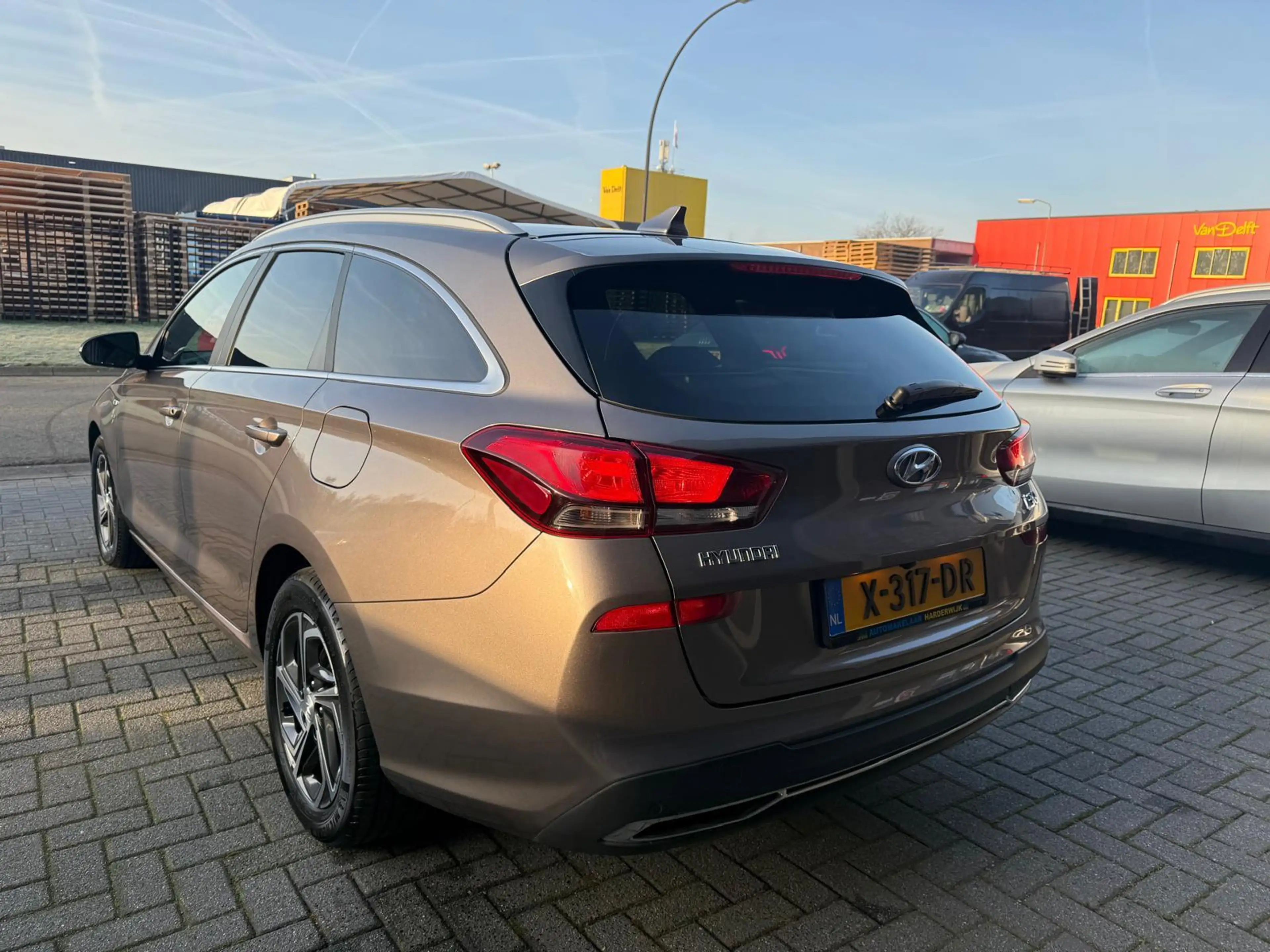 Hyundai i30 Wagon 1.5 T-GDi MHEV Premium | 1E EIGENAAR | 3/6/1 — photo 10