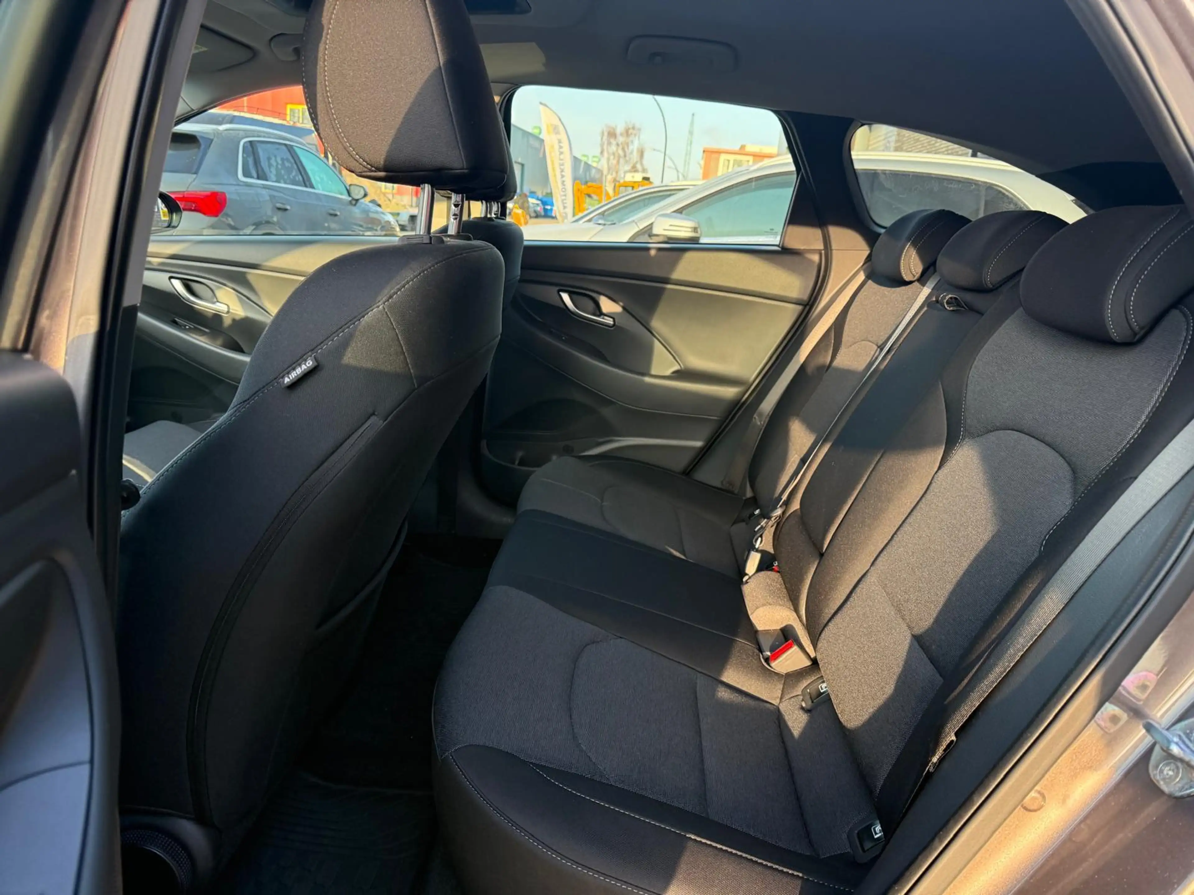 Hyundai i30 Wagon 1.5 T-GDi MHEV Premium | 1E EIGENAAR | 3/6/1 — photo 41