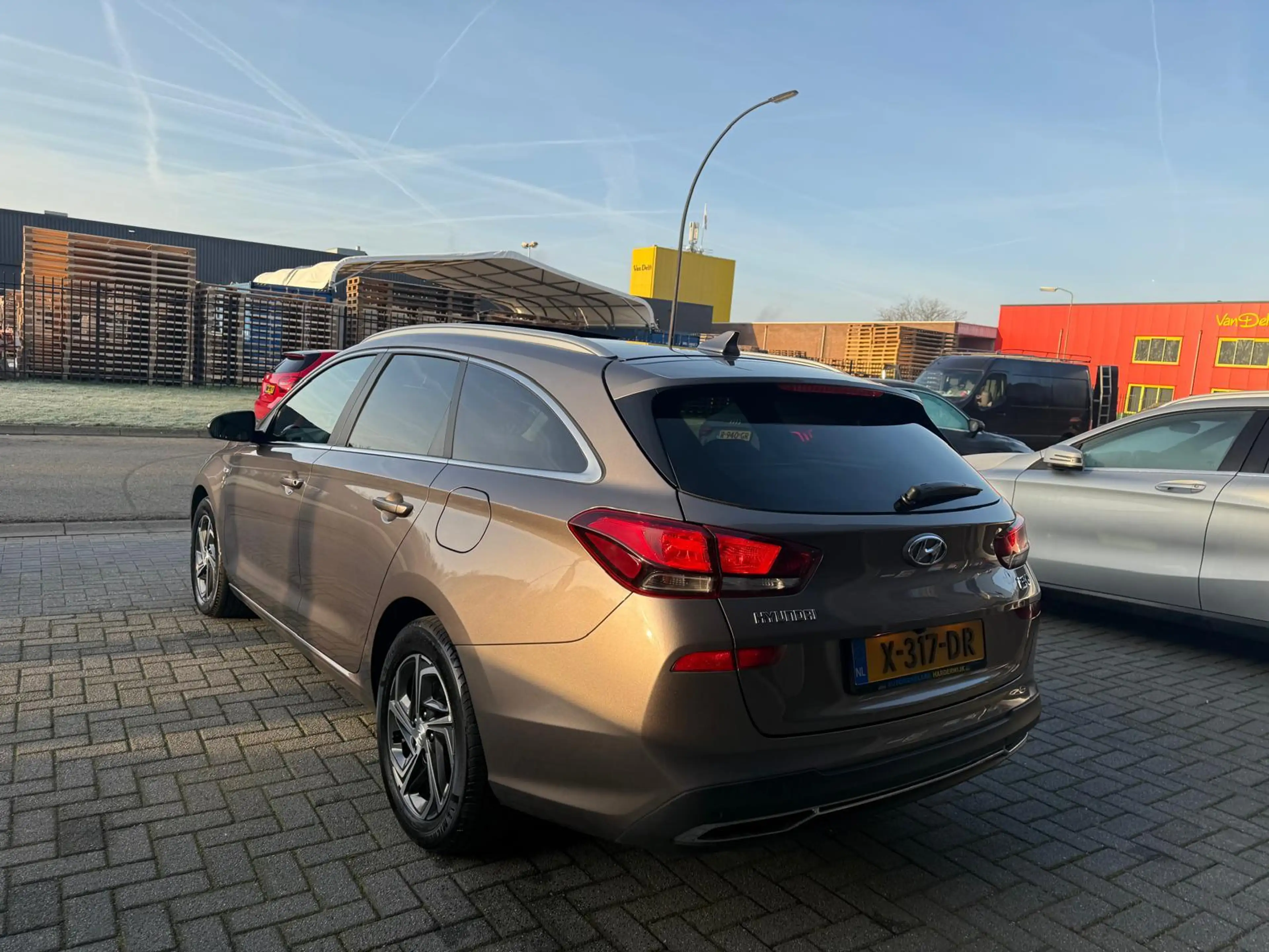 Hyundai i30 Wagon 1.5 T-GDi MHEV Premium | 1E EIGENAAR | 3/6/1 — photo 8