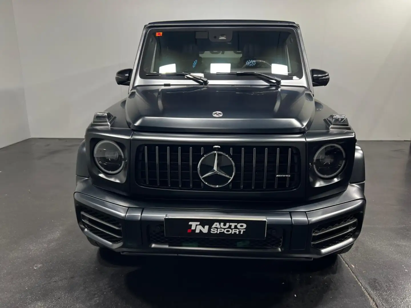 Mercedes-Benz G 63 AMG 4Matic 9G-Tronic Schwarz - 2