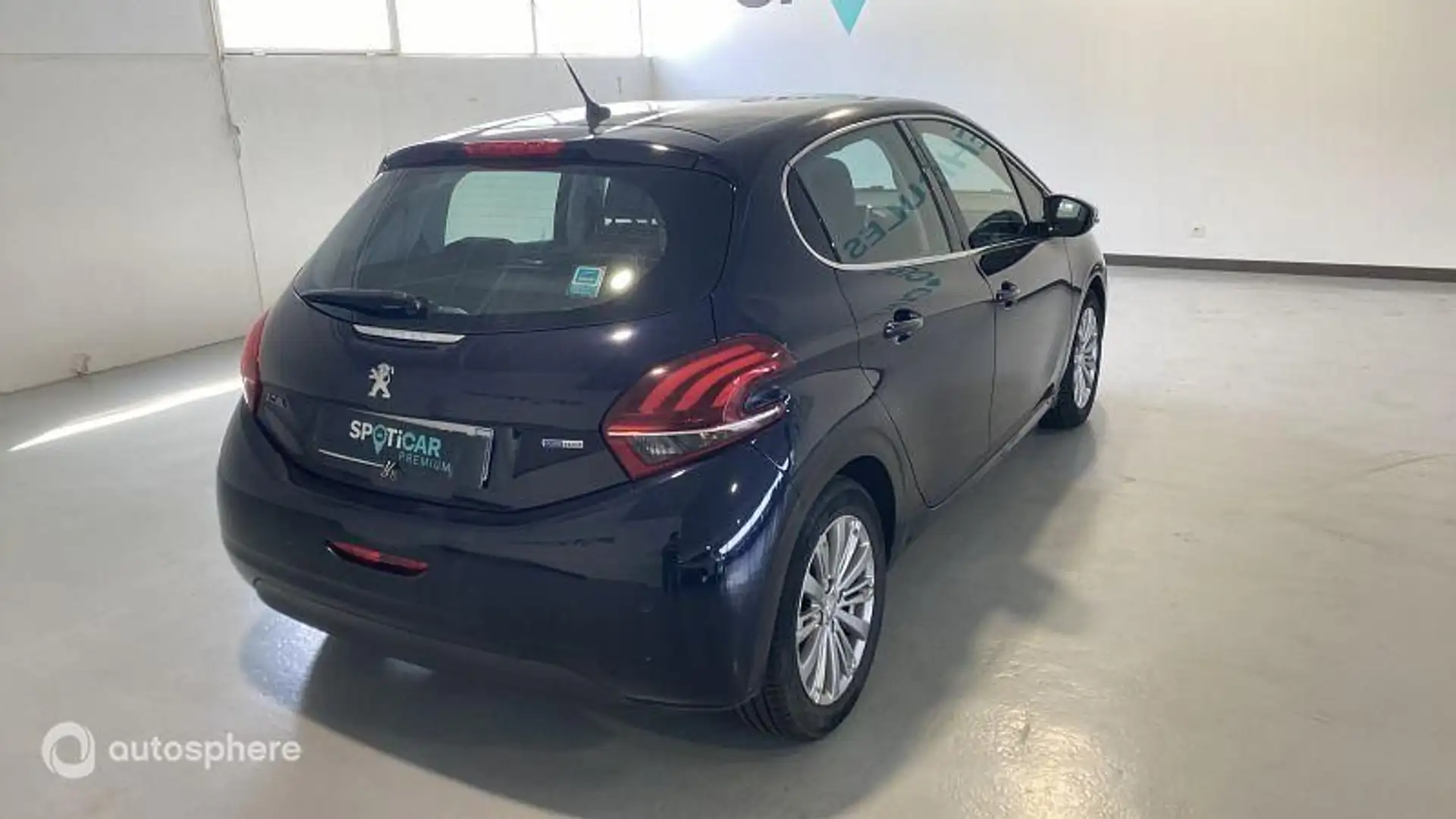 Peugeot 208 1.2 PureTech 82ch Allure 5p - 2