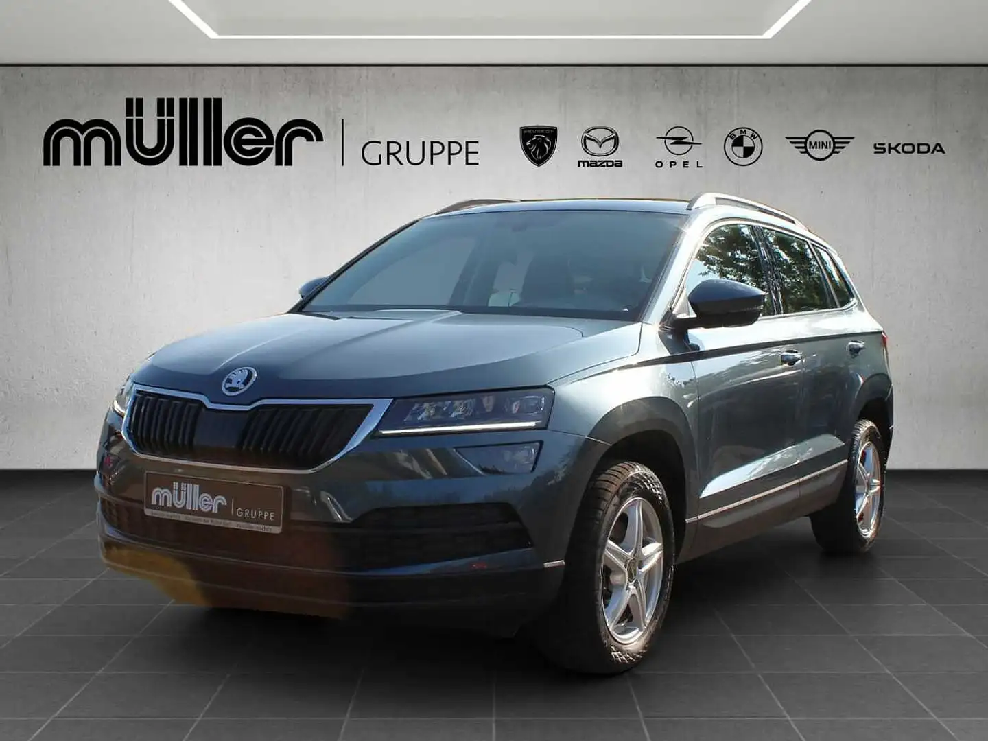 Skoda Karoq 1.0 TSI Style Grau - 1