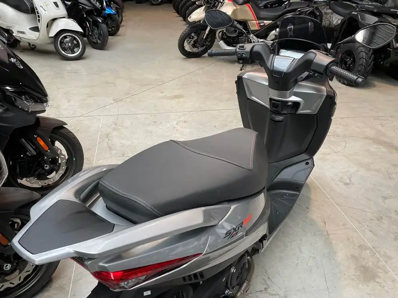 Aprilia SXR 50 - foto 8