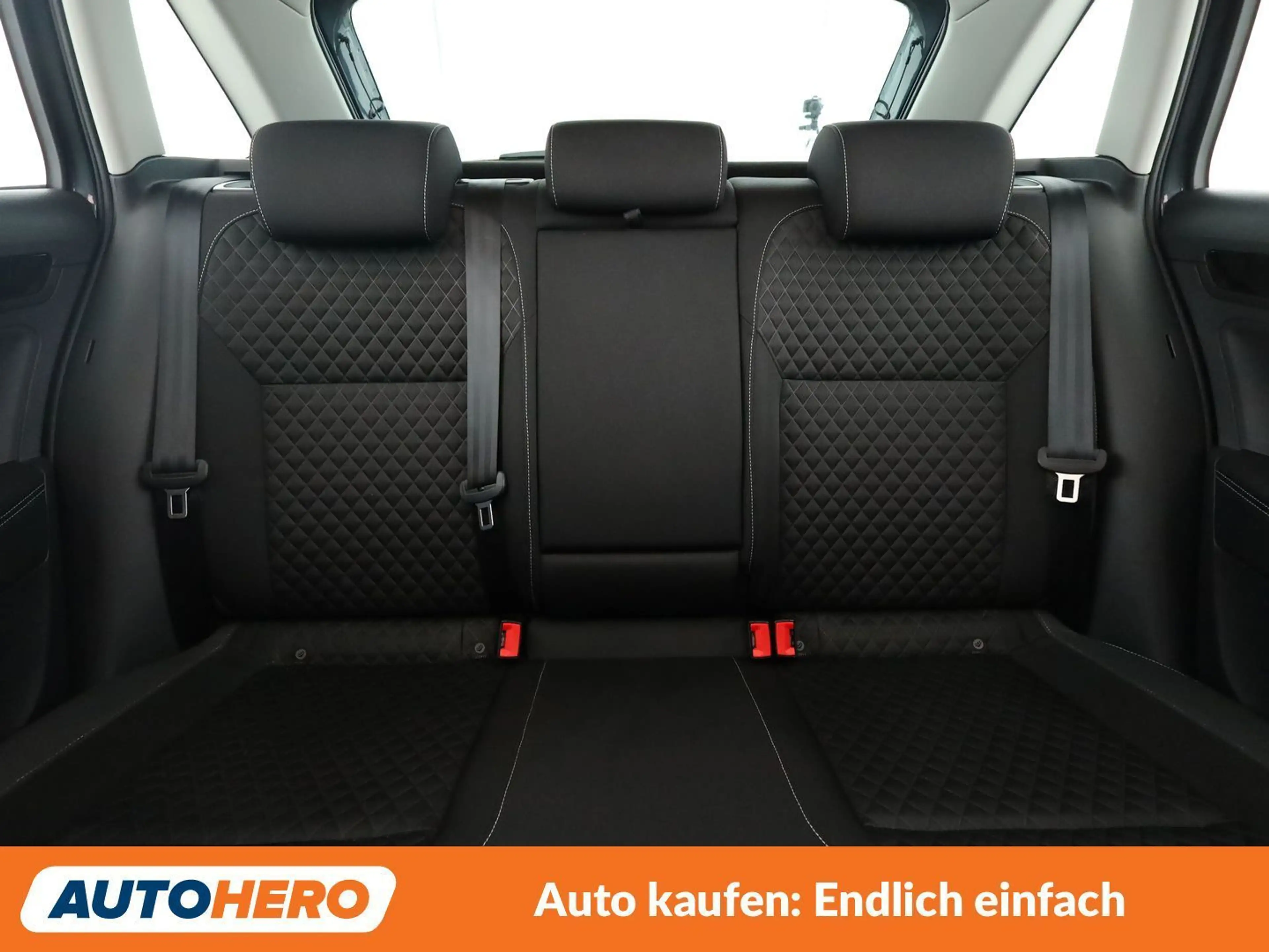 Skoda Rapid/Spaceback 1.0 TSI Sport — photo 15