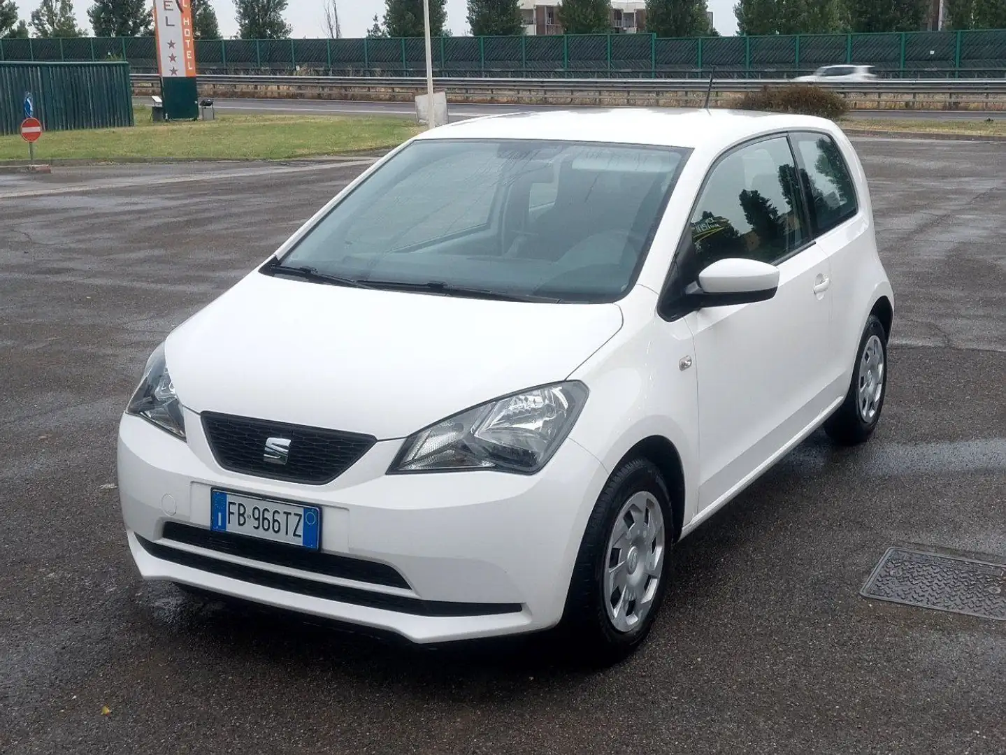 SEAT Mii Mii 3p 1.0 Reference 60cv E6 Bianco - 2