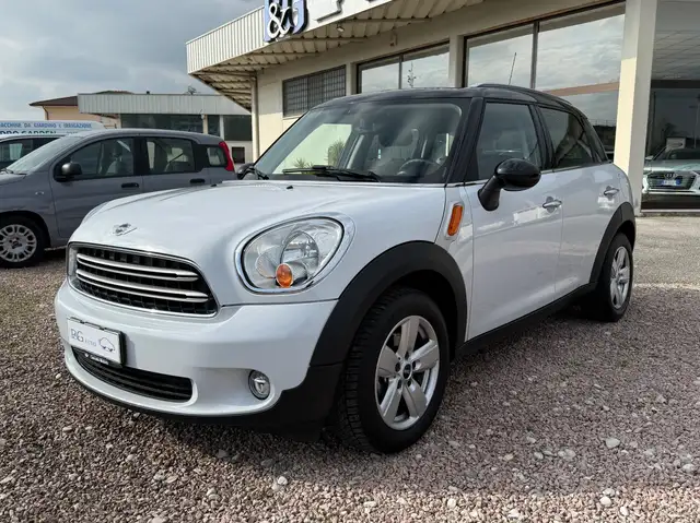 MINI Cooper D Countryman 1.6 E6