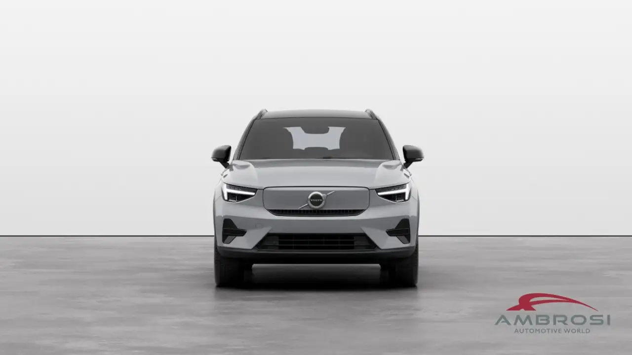 Volvo XC40 2026
