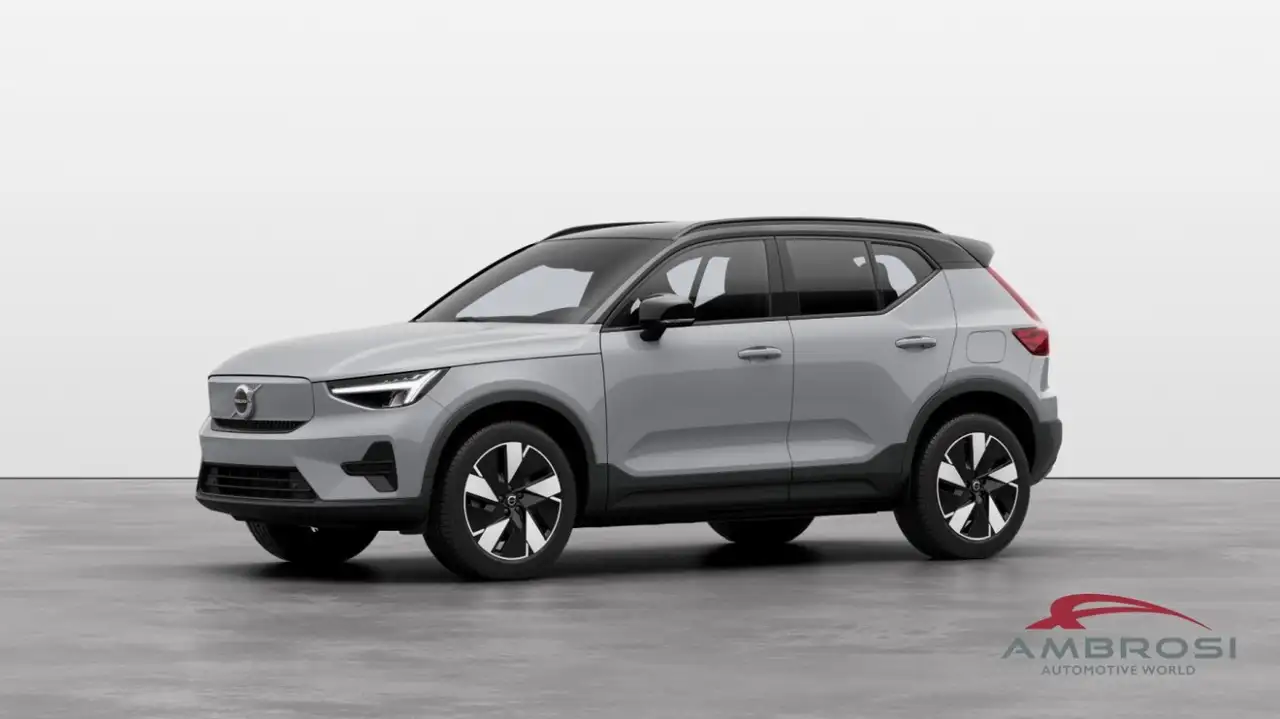 Volvo XC40 2026