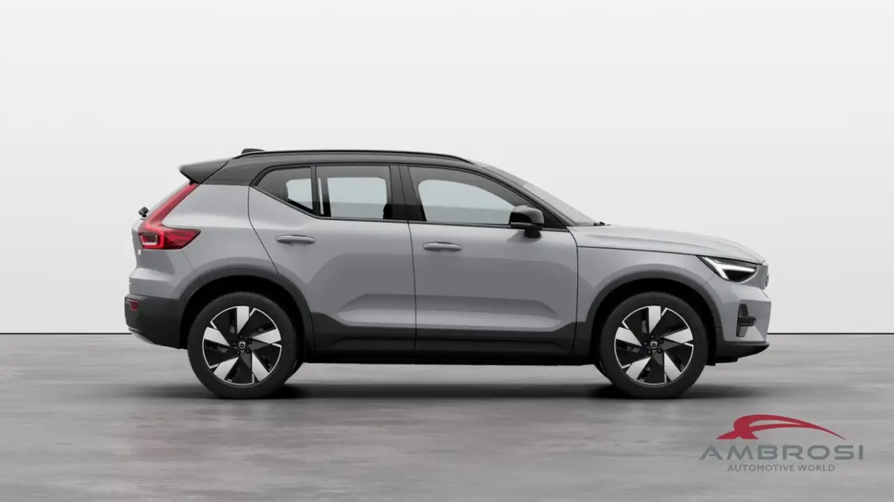 Volvo XC40 2026 — фото 6