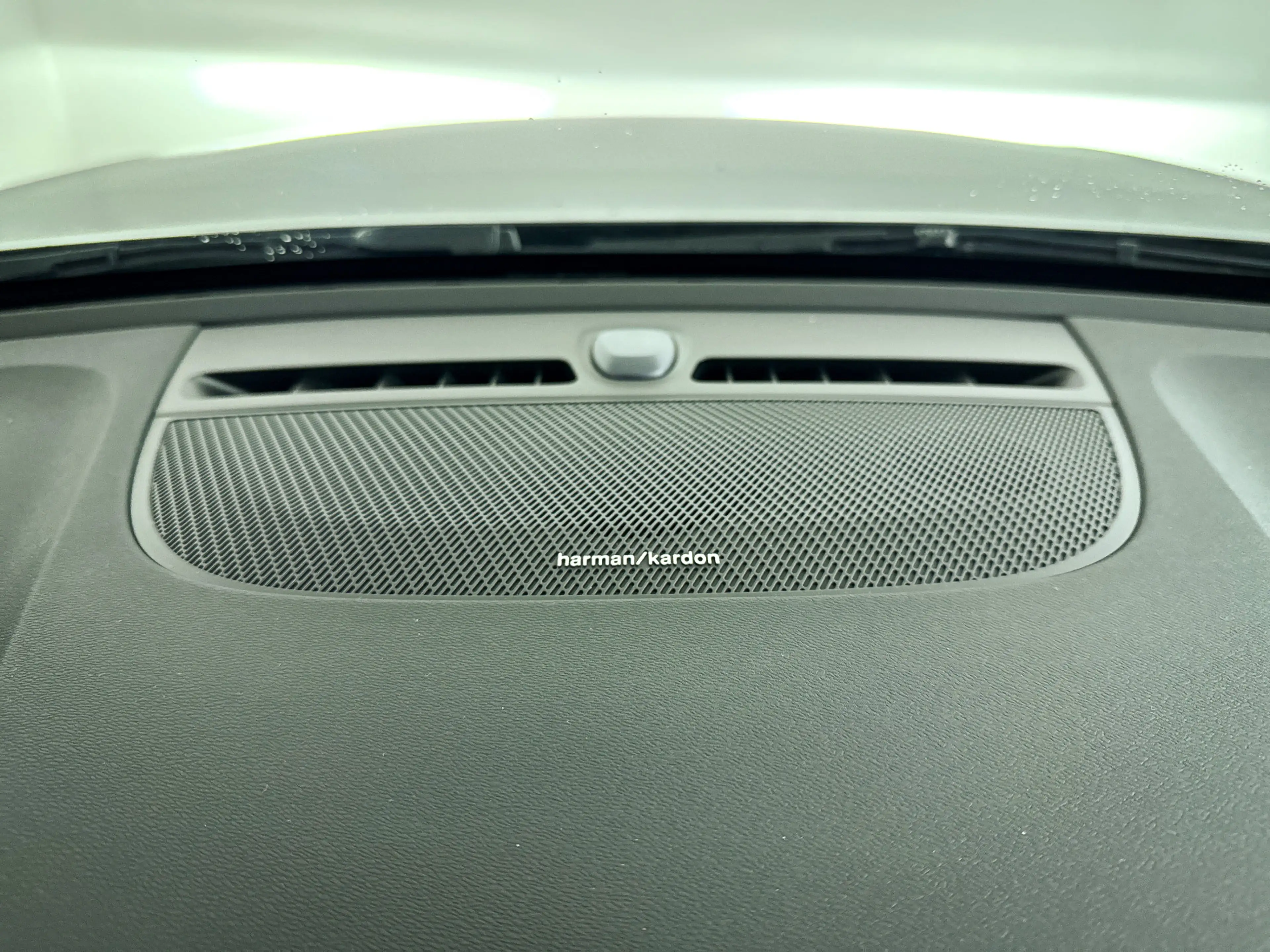 Volvo XC40 B4 Plus Dark | Panoramadak | 360° camera | Harman — photo 30