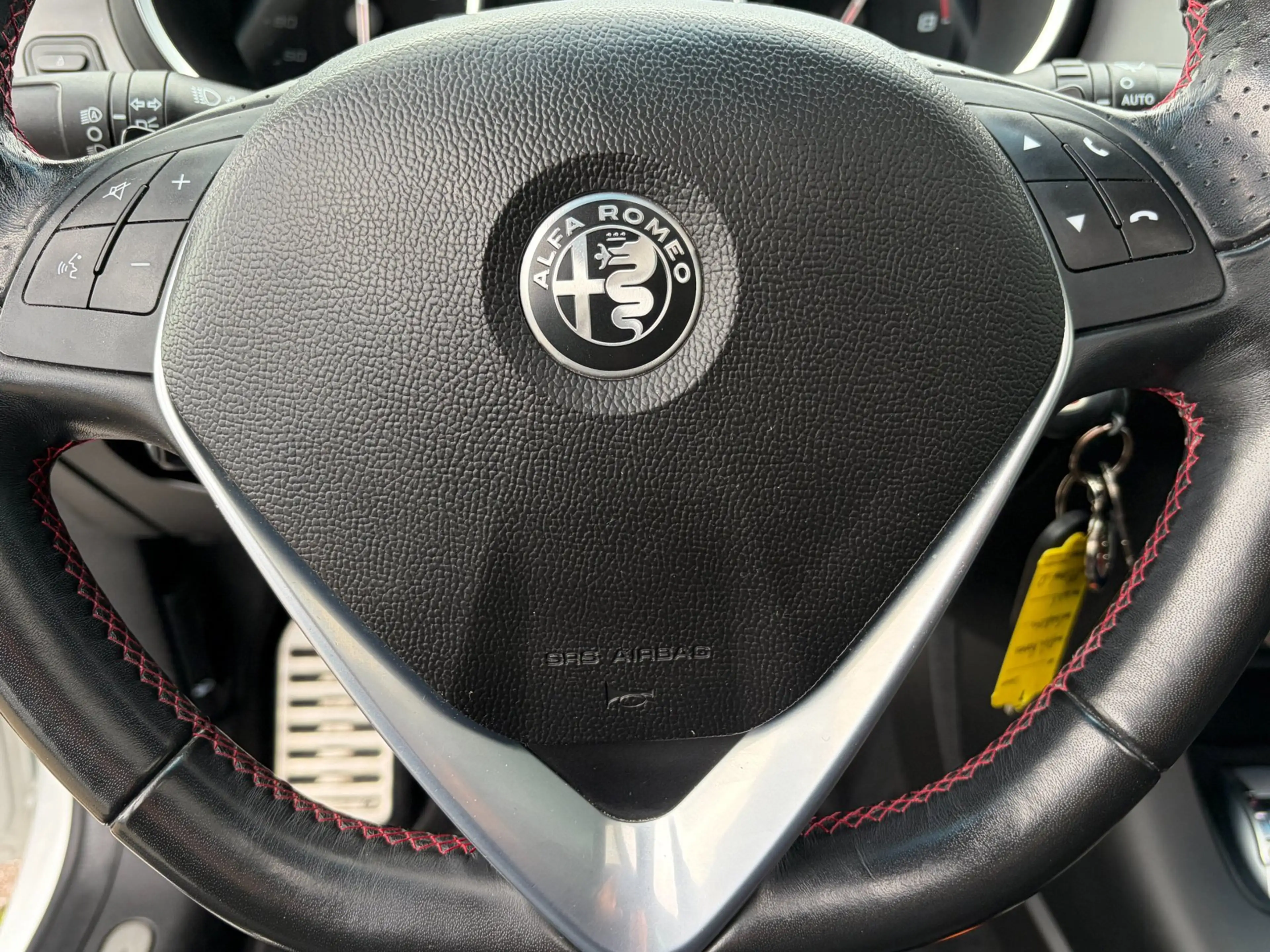 Alfa Romeo Giulietta 1.4 Turbo MultiAir Super Aut. Panorama Leer Xenon — photo 24