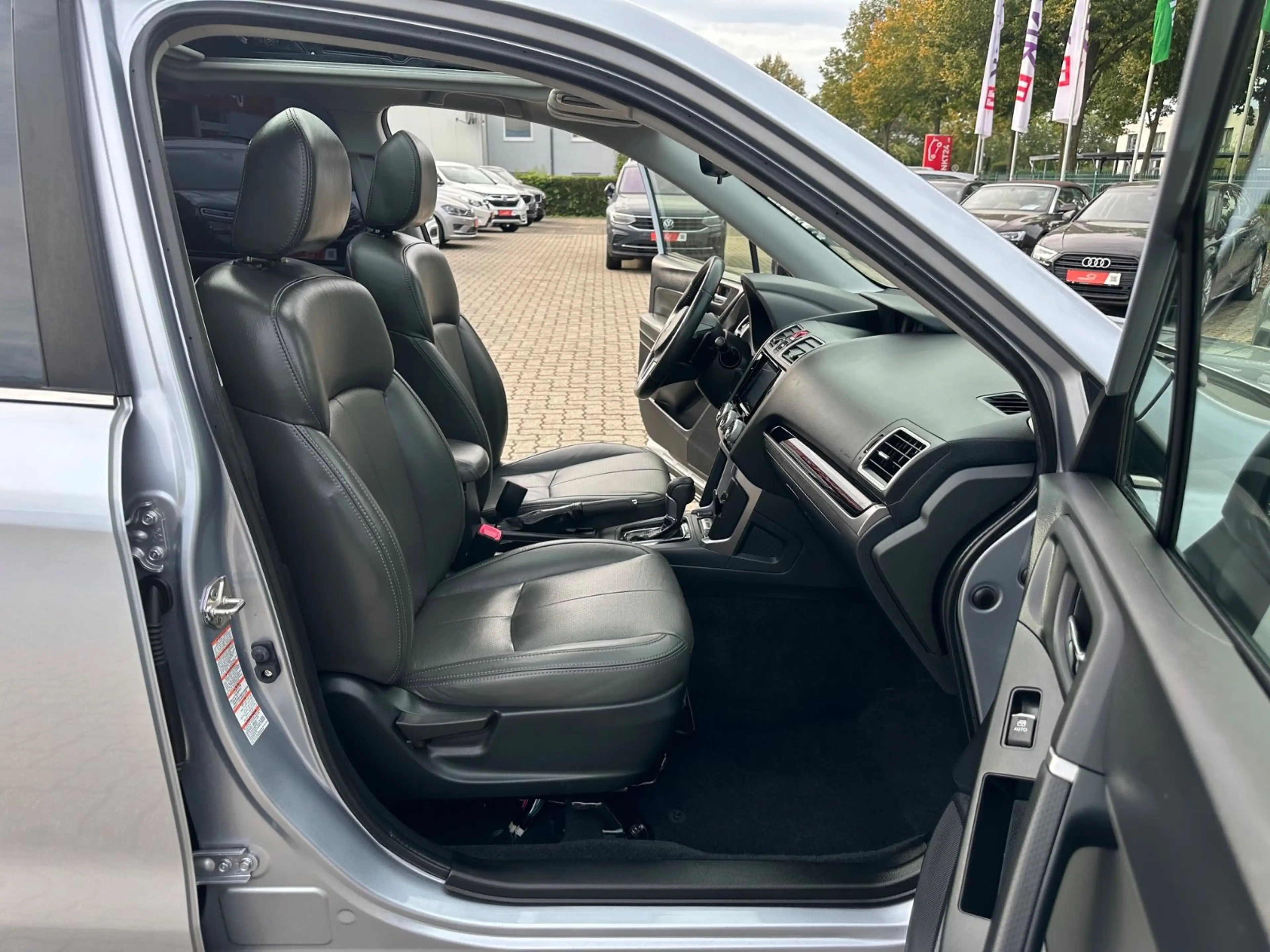 Subaru Forester 2,0d AWD Aut. Xen Navi Leder Kamer AHK — photo 15