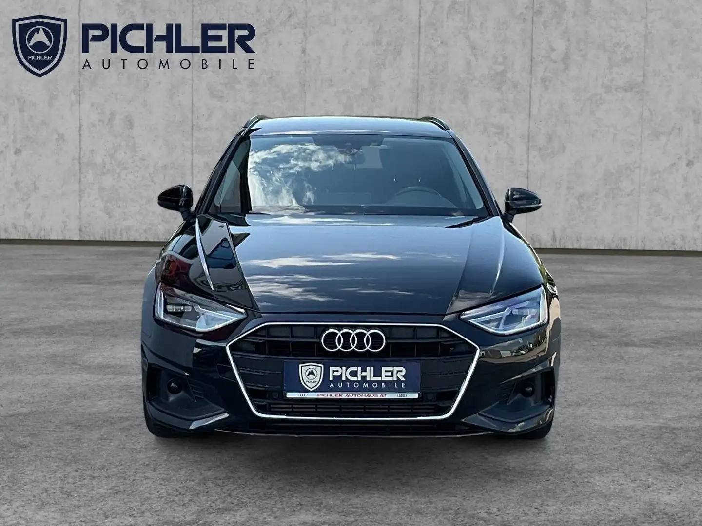 Audi A4 35 TFSI Schwarz - 2