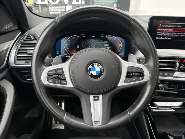 BMW X3 view 3