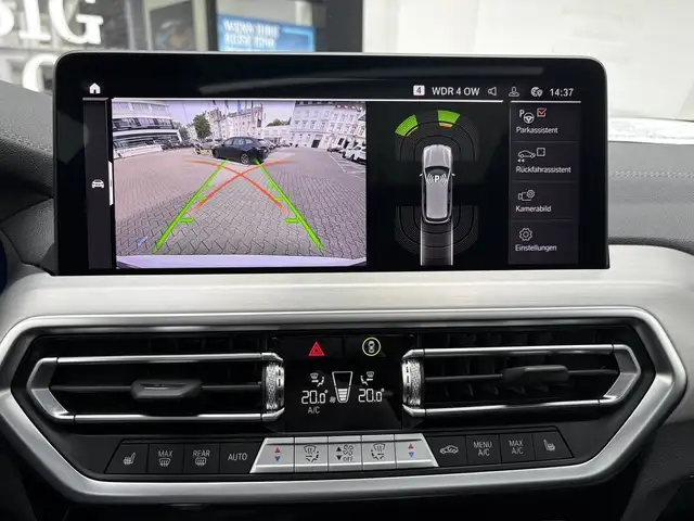 BMW X3 view 8