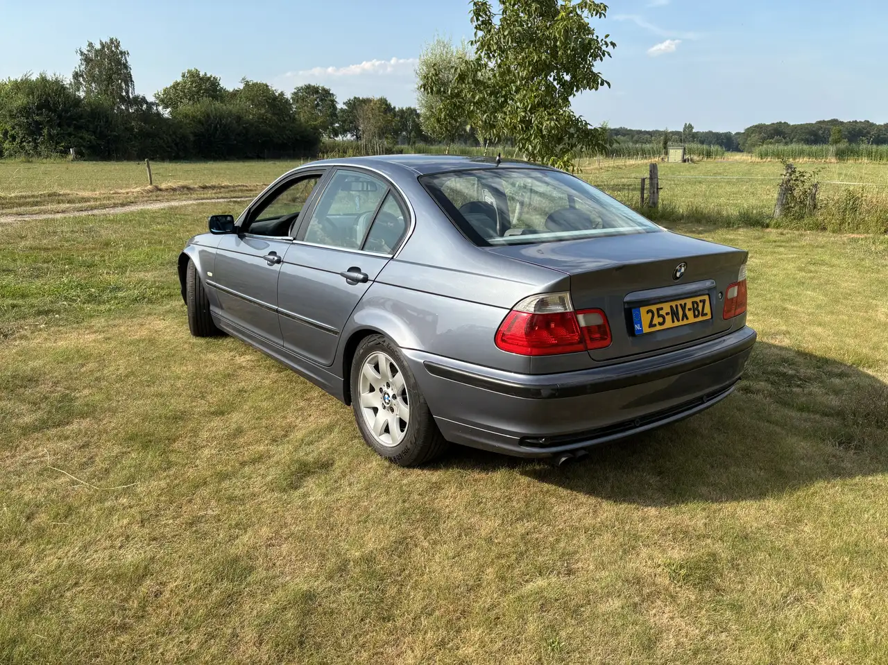 BMW 328i Executive, foto 3