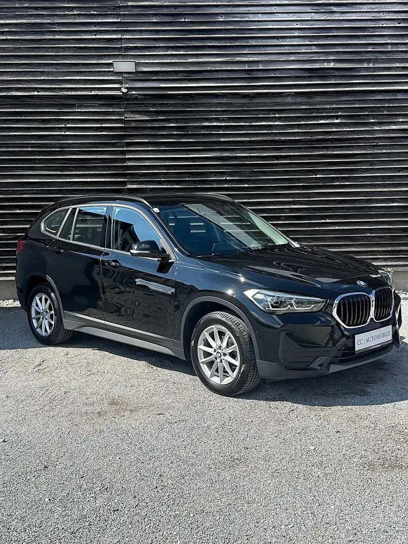 BMW X1 sDrive16d Schwarz - 2