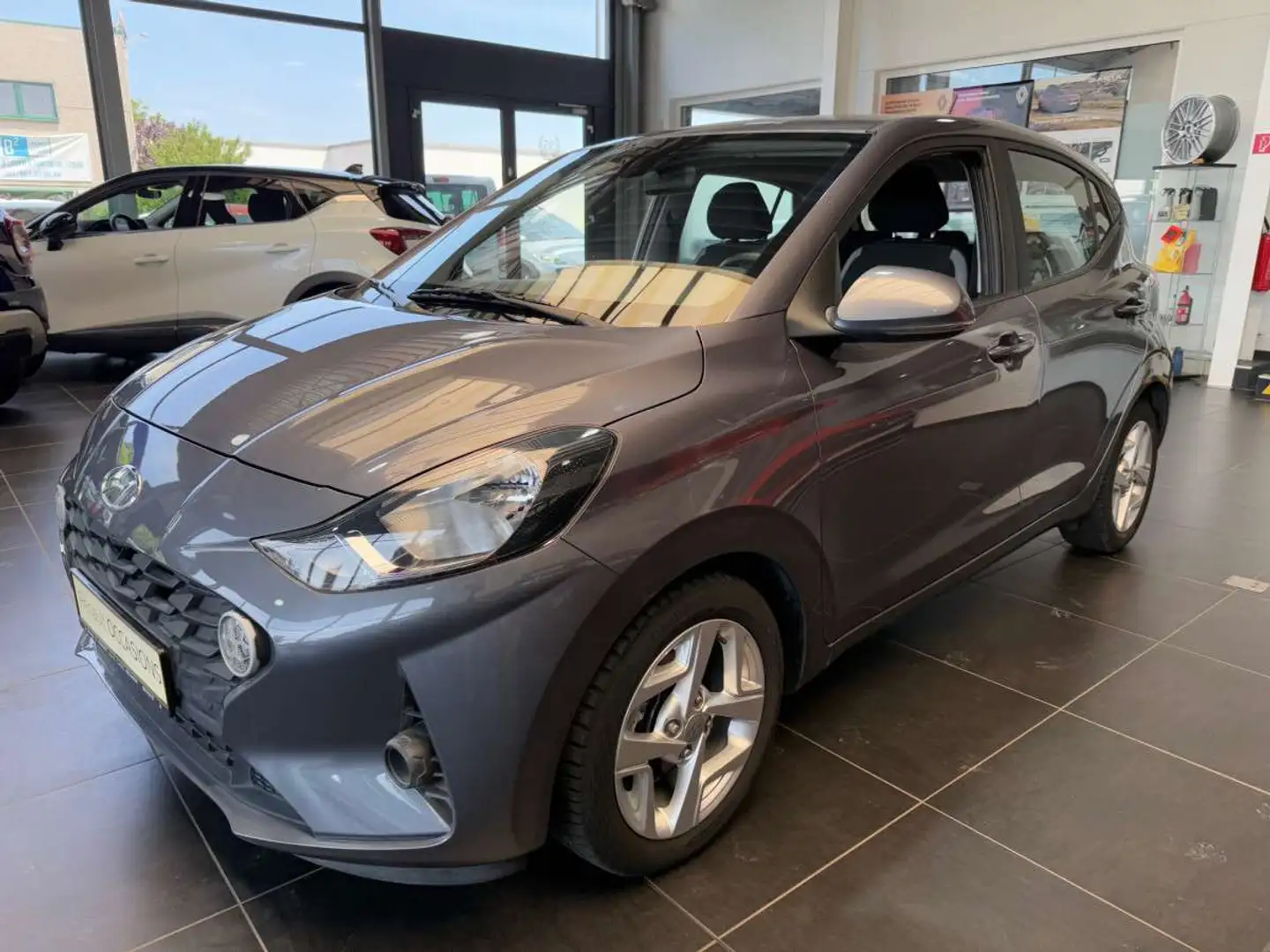 Hyundai i10 1.0  67 PS Noir - 1