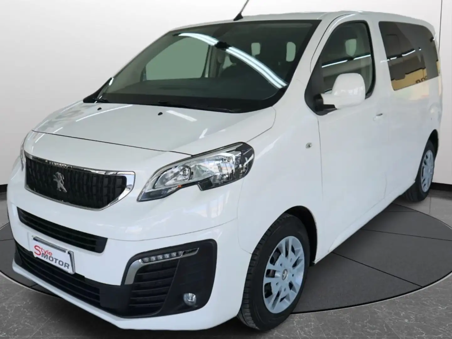 Peugeot Traveller BlueHDi 100 Compact Business 9 POSTI Bianco - 2