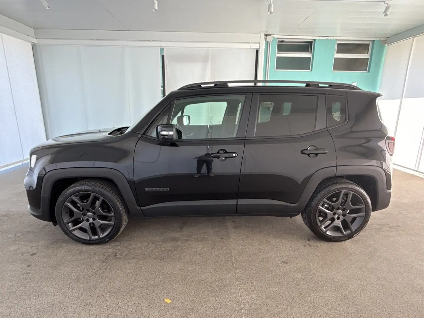 Jeep Renegade 1.3 T4 DDCT 150cv S Nero - 2