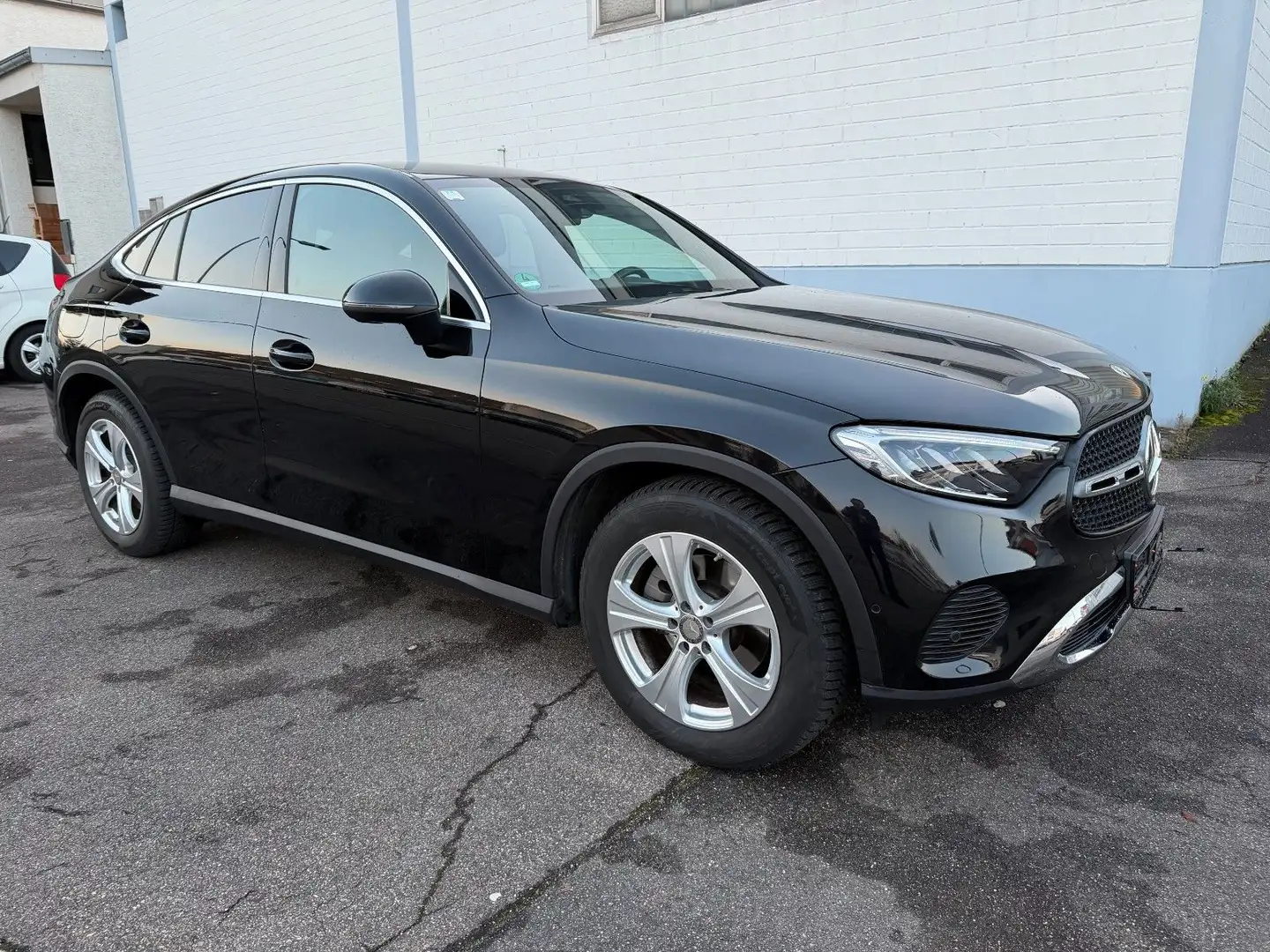 Mercedes-Benz GLC 220 Coupe GLC 220 d 4Matic Facelift Schwarz - 2