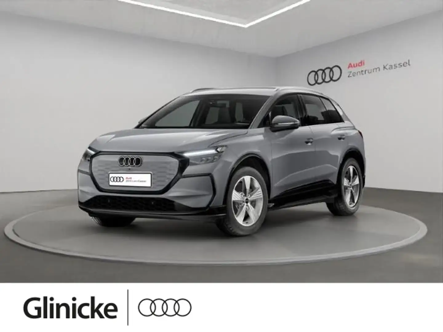 AUDI Q4