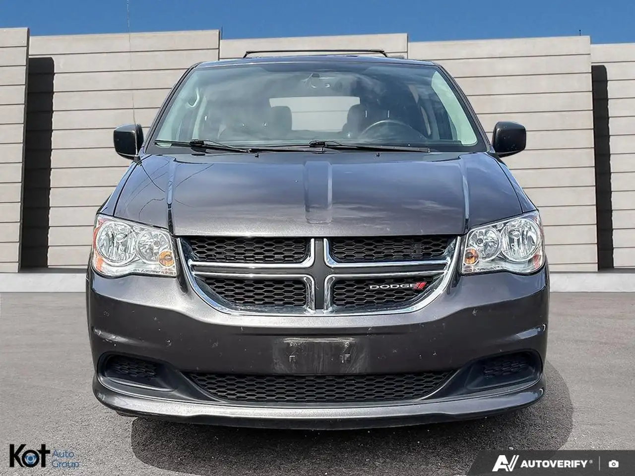 Dodge Grand Caravan photo Dodge Grand Caravan