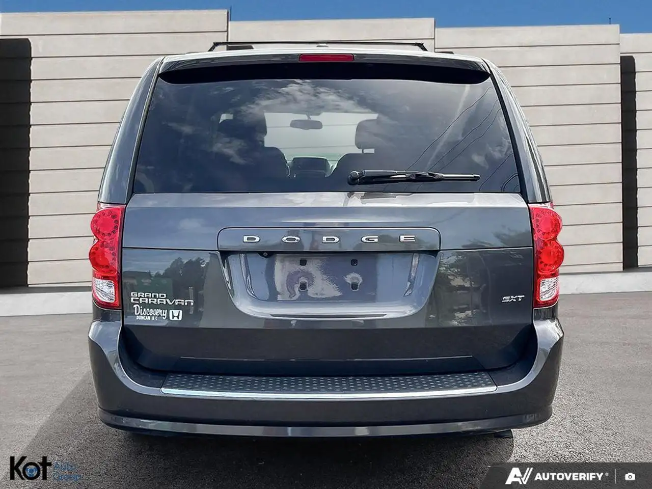 Dodge Grand Caravan photo Dodge Grand Caravan