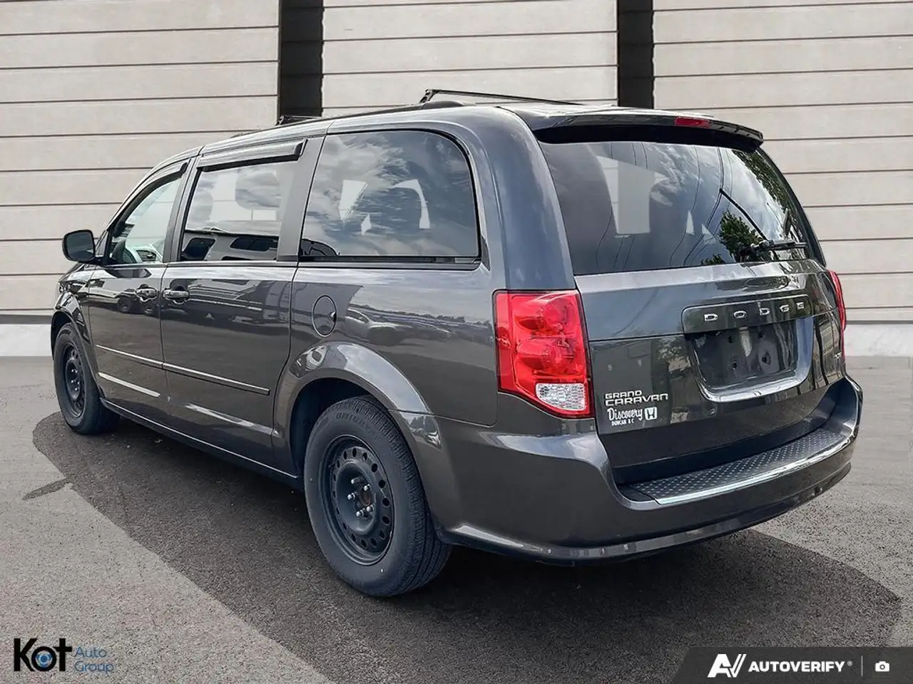 Dodge Grand Caravan photo Dodge Grand Caravan