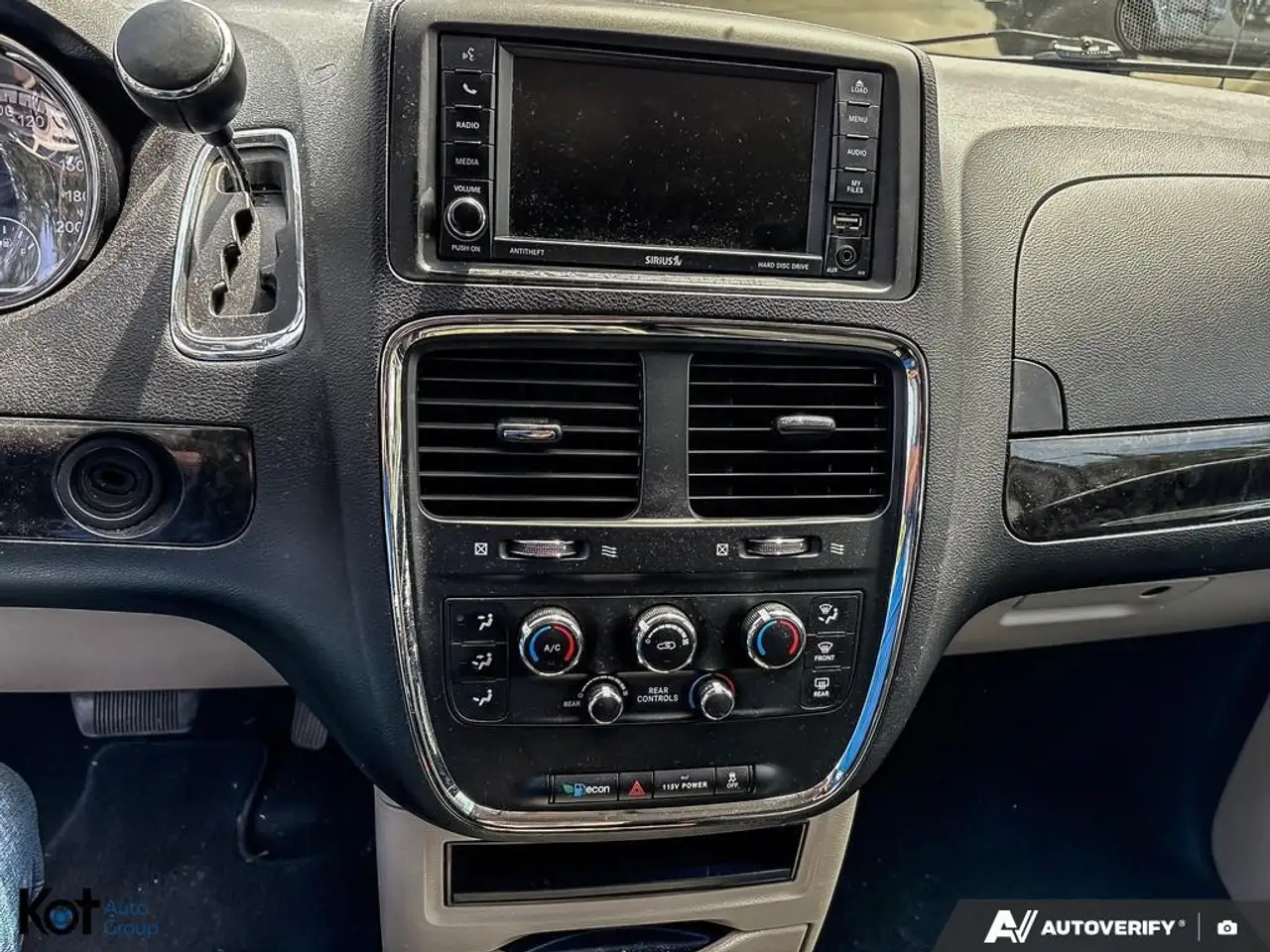 Dodge Grand Caravan photo Dodge Grand Caravan