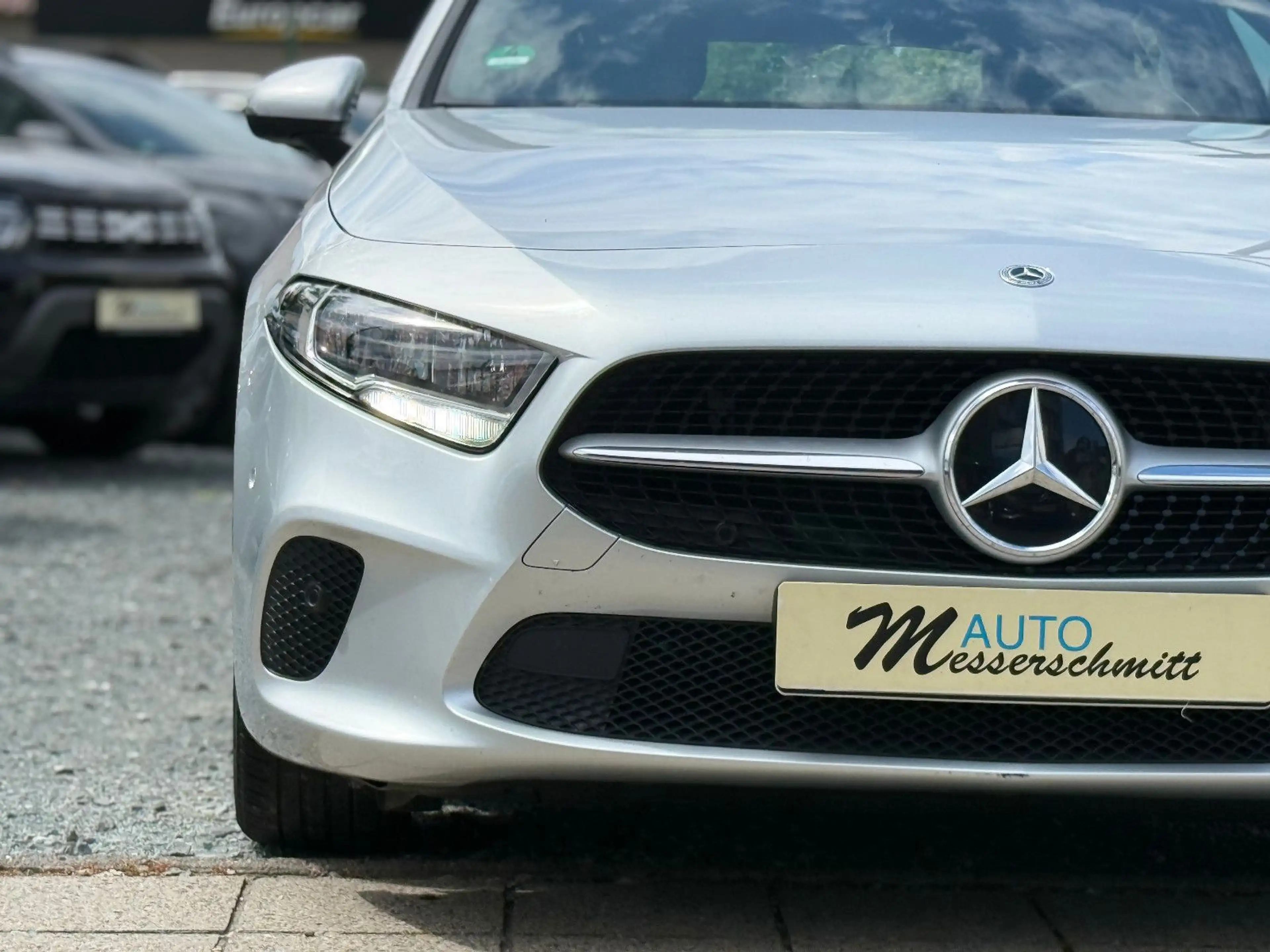 Mercedes-Benz A 180 KLIMA NAVI SHZ CARPLAY KEYLESS — photo 14