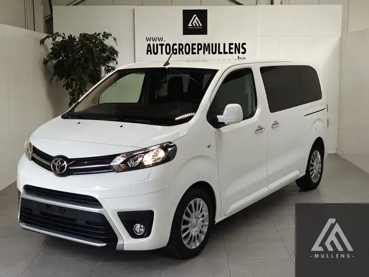 Toyota Lite-Ace D-4D Active Medium