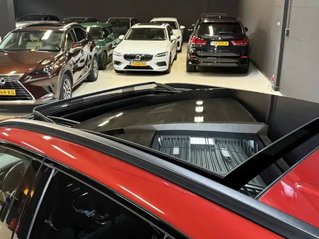 Mercedes-Benz GLC view 4