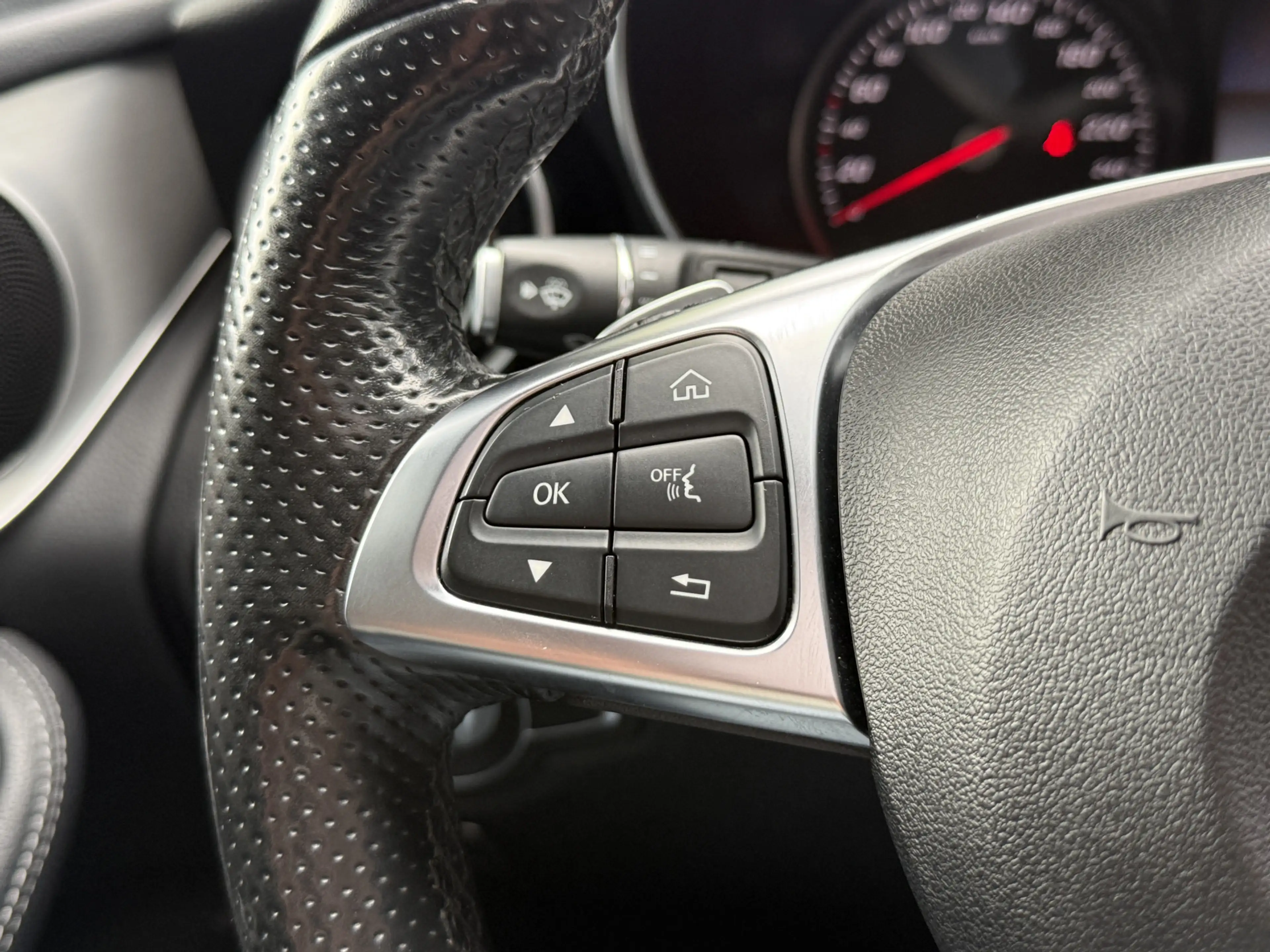 Mercedes-Benz GLC 250 4MATIC AMG Line Premium | Panoramadak | Stoelverwa — photo 19