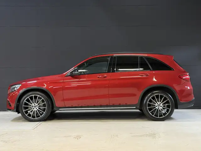 Mercedes-Benz GLC view 3