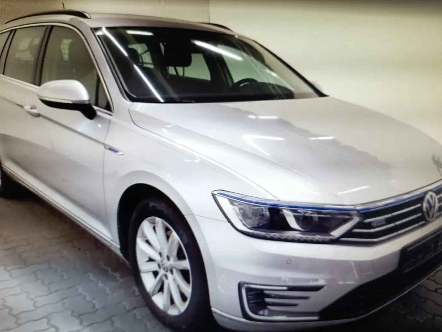 Volkswagen Passat Variant GTE, Plug-In-Hybrid, Klimatronic, Gris - 1