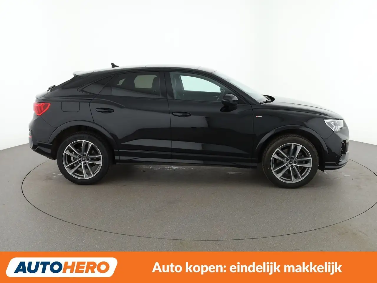 Audi Q3 45 TFSIe S line 7