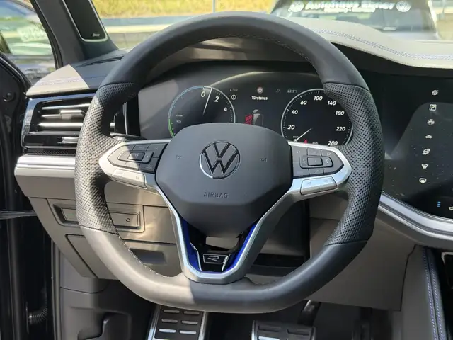Volkswagen Touareg R eHybrid TSI 4M. Final Edition Ansicht 14
