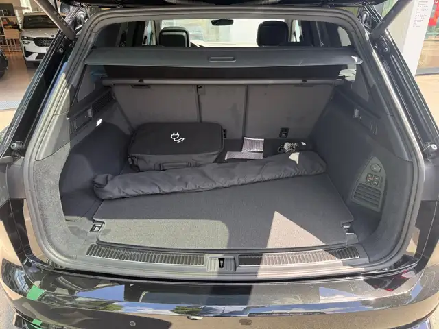 Volkswagen Touareg R eHybrid TSI 4M. Final Edition Ansicht 10