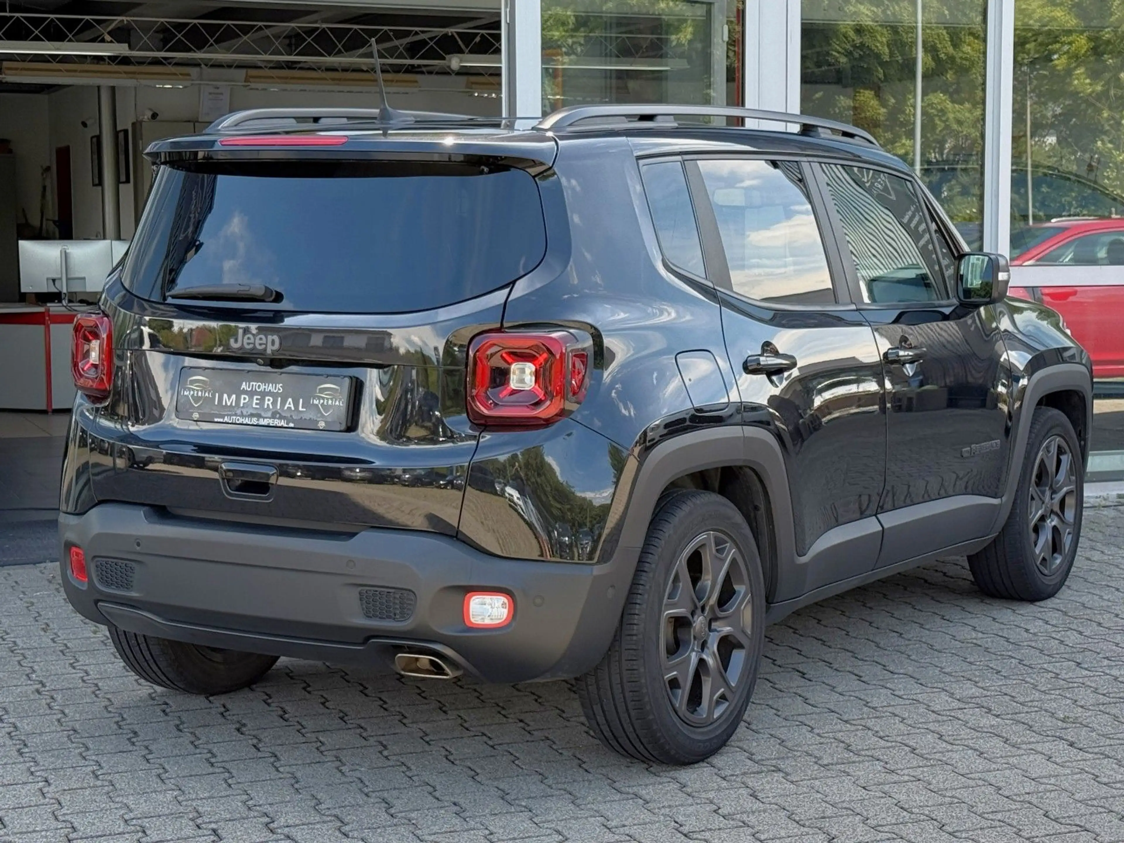 Jeep Renegade Limited FWD LEDER+NAVI+ACC+KeyLess+LED — photo 6