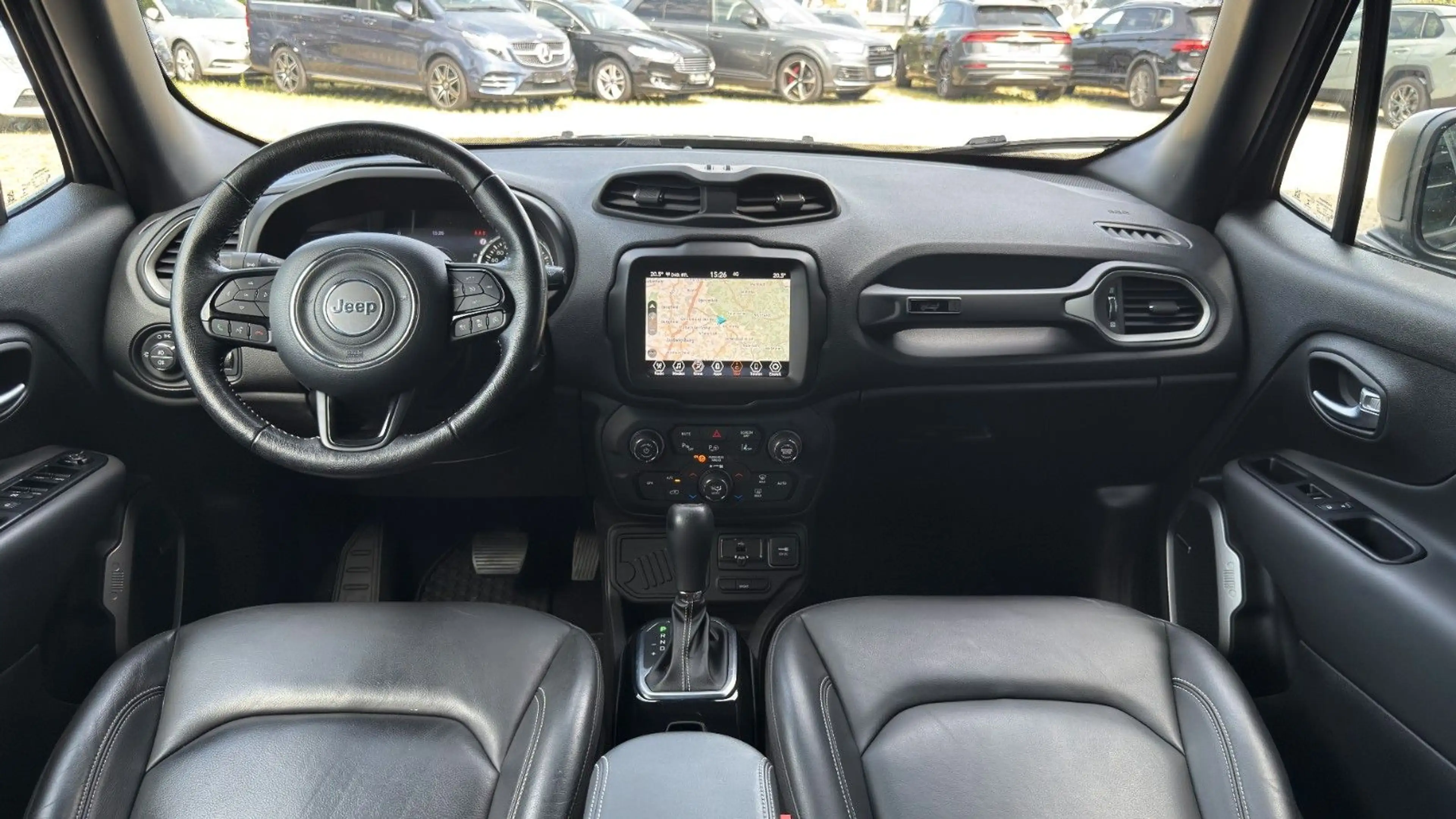 Jeep Renegade Limited FWD LEDER+NAVI+ACC+KeyLess+LED — photo 12
