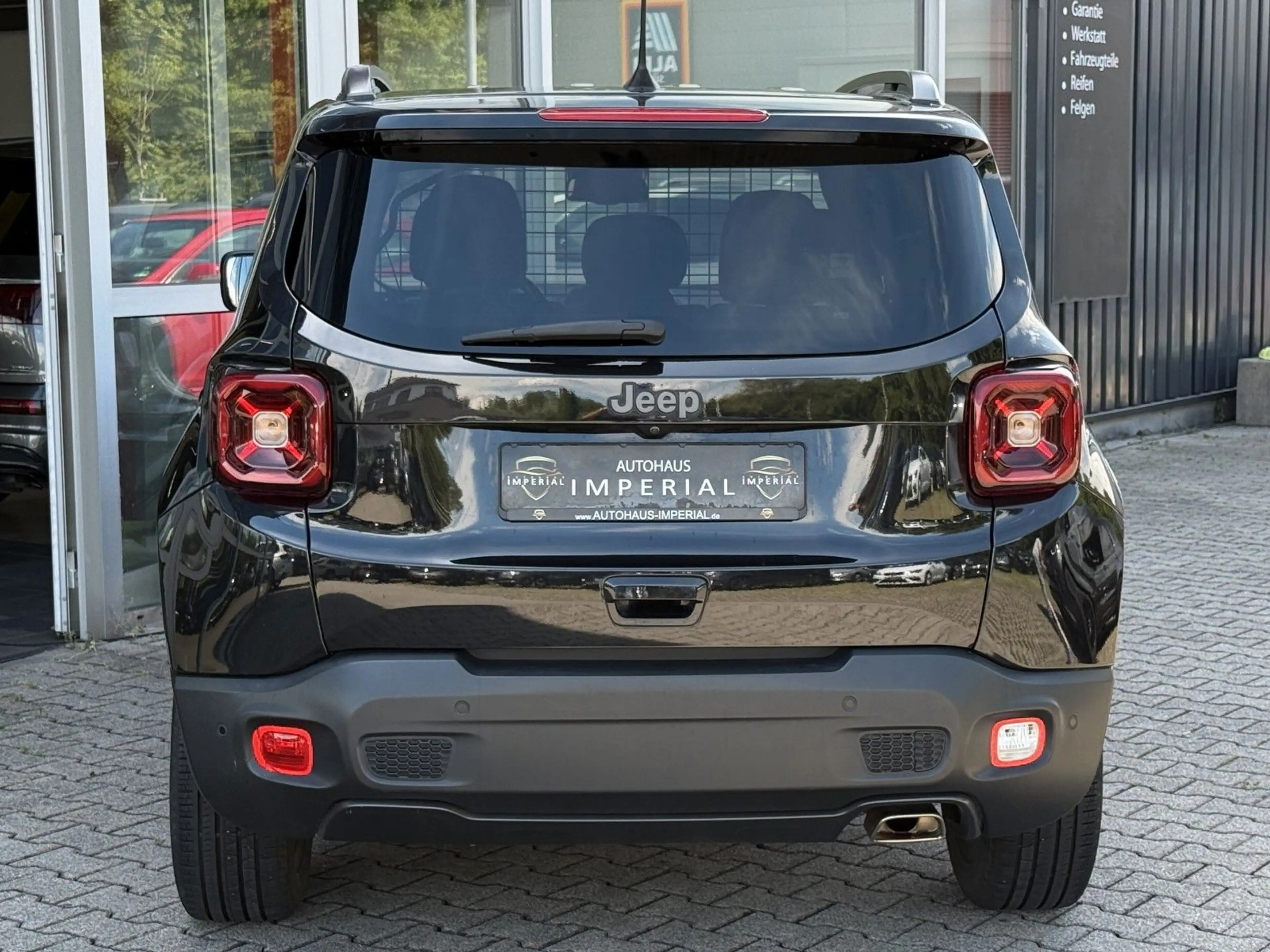 Jeep Renegade Limited FWD LEDER+NAVI+ACC+KeyLess+LED — photo 5