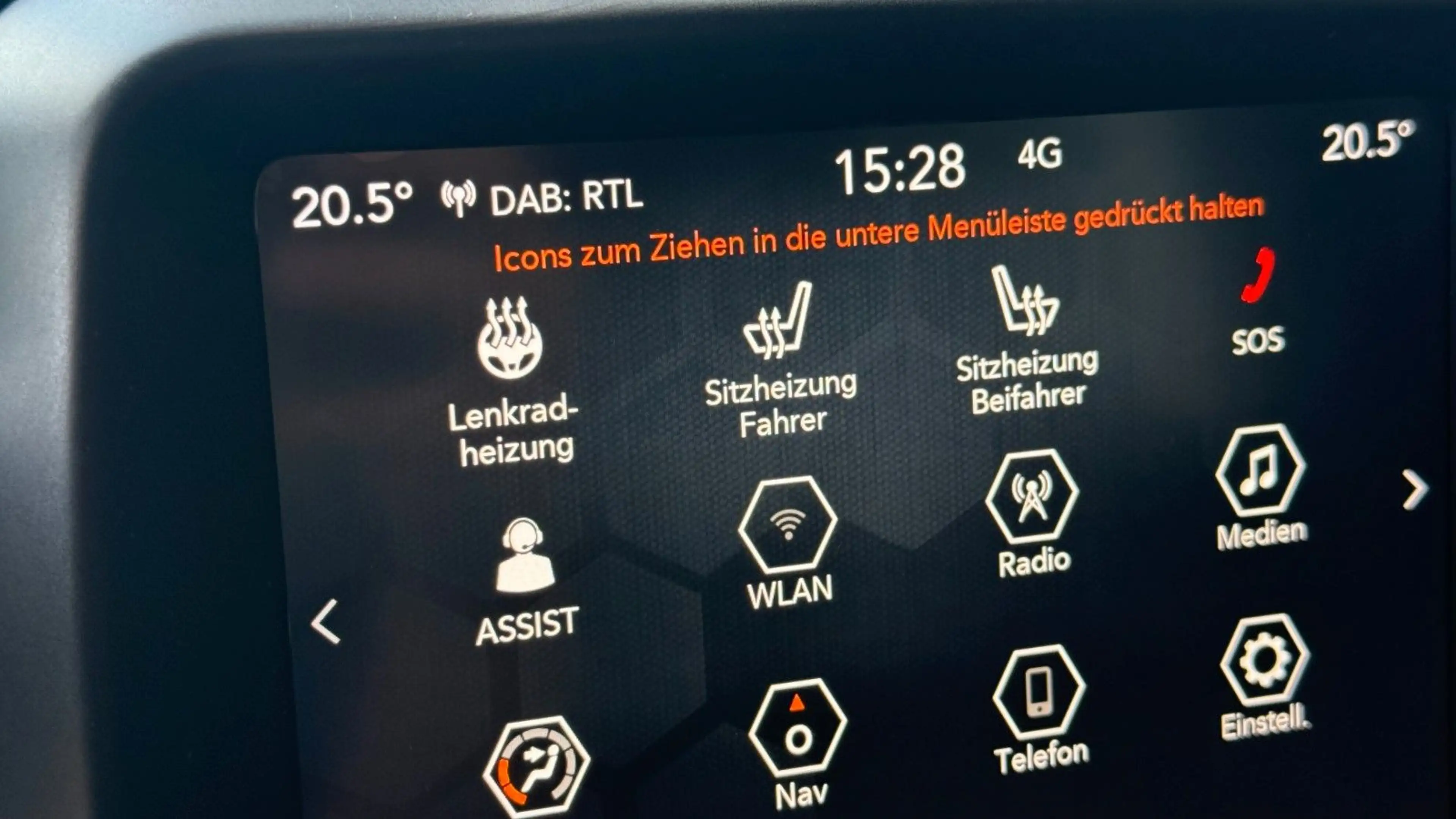 Jeep Renegade Limited FWD LEDER+NAVI+ACC+KeyLess+LED — photo 21
