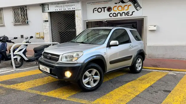 Toyota RAV 4 150 VVT-I GX 3P