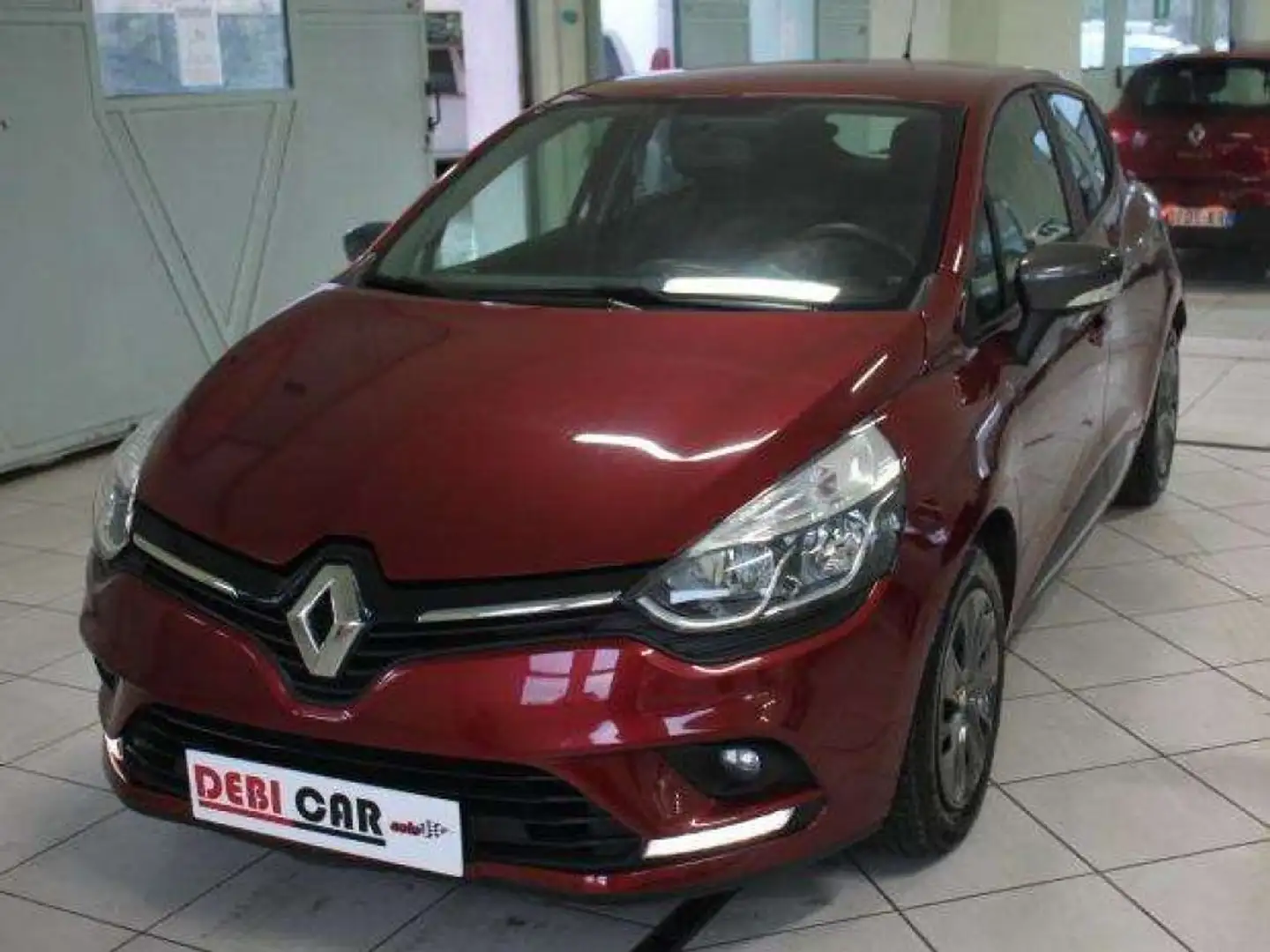 Renault Clio Euro 6 Rouge - 1