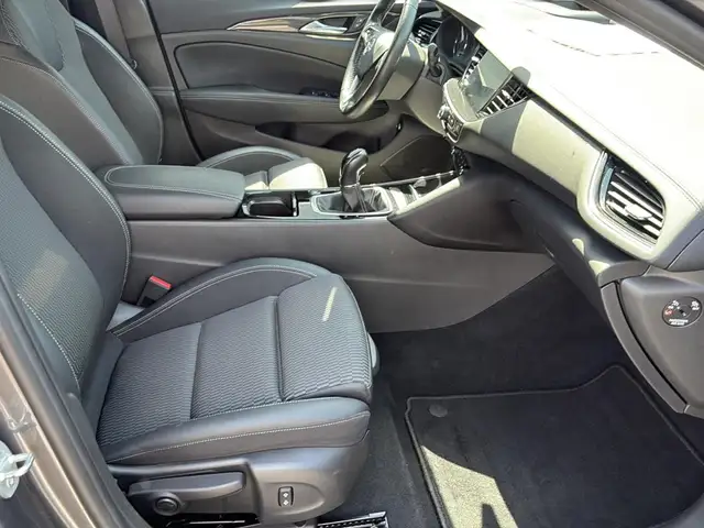 Opel Insignia view 14