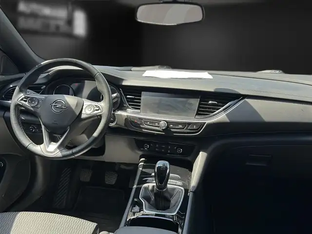 Opel Insignia view 15