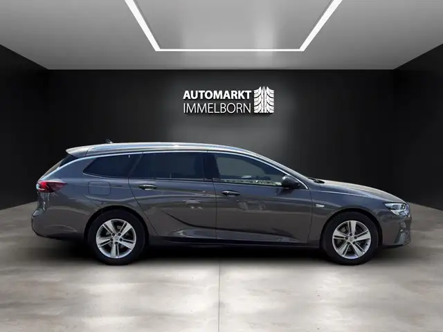 Opel Insignia view 7