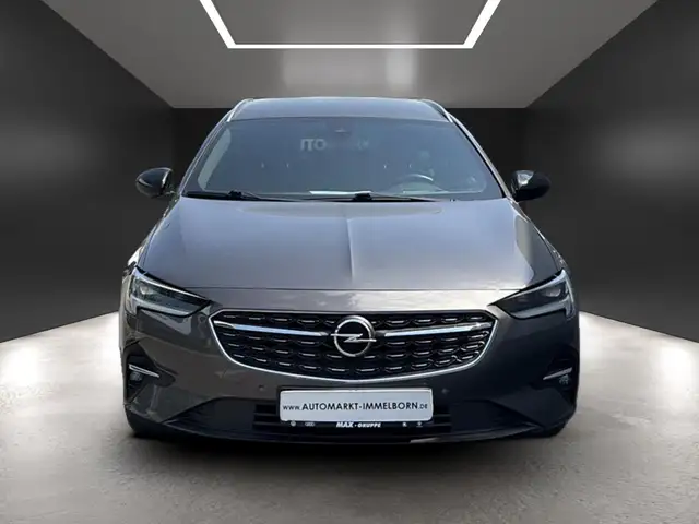 Opel Insignia view 8
